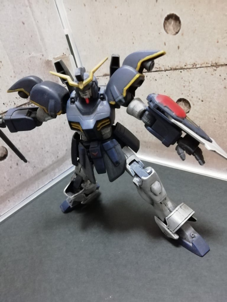 動くようになったけけれど、(-＿-)間接ガチガチです(