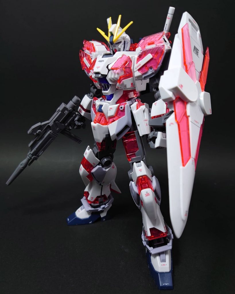 RGユニコーンっぽい仕上がりを目指してデカールを使いました✨