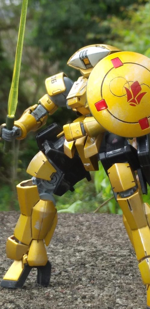 ビームサーベル持たしてみた   