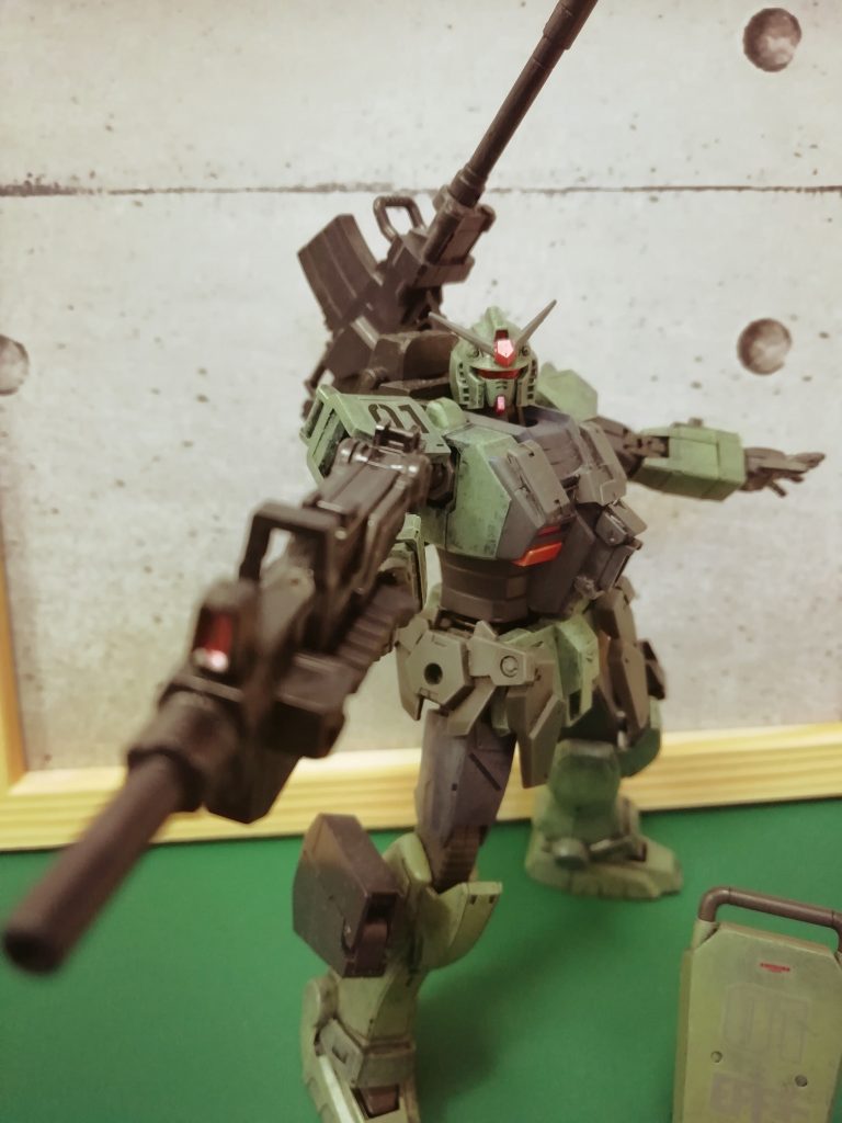 白いパーツにガンダムマーカー筆塗り、隠蔽力有りますね✨