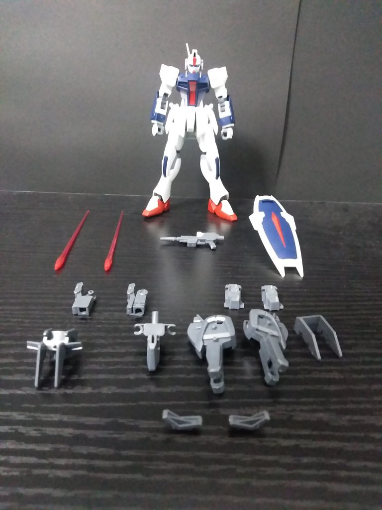 付属品余剰パーツが多い！でも使えるので良し付属品ビームカービンビームサーベルシールド余剰パーツ 