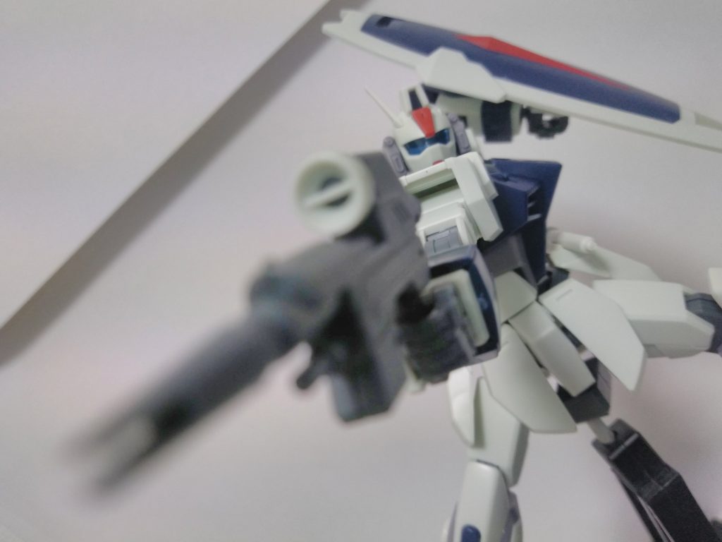 量産機のポーズより主人公系ポーズのほうが似合う！