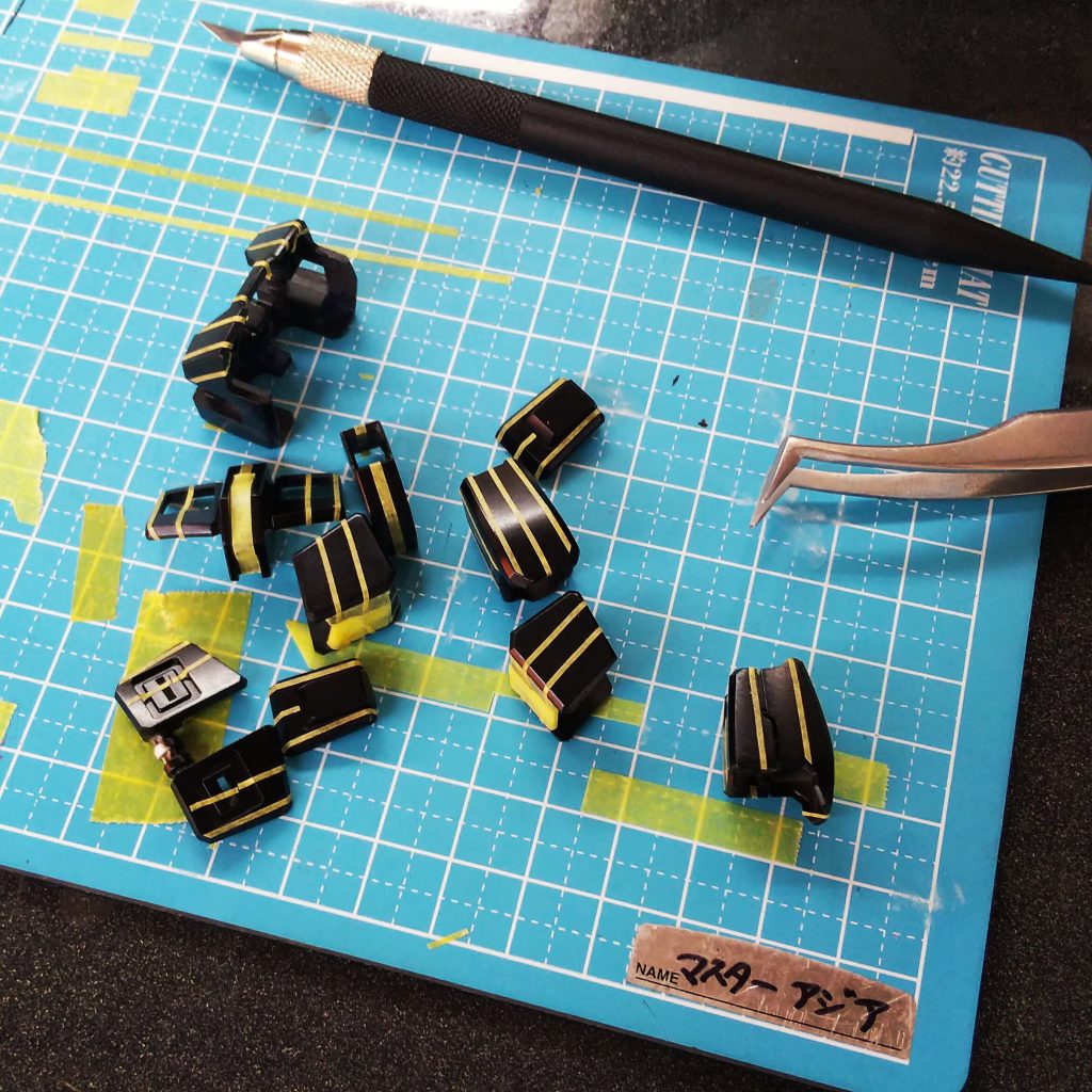 ストライプはマスキングなんで簡単です！