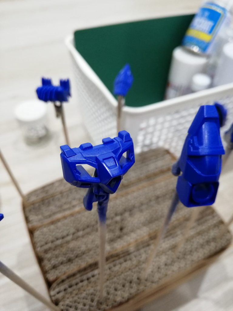 ガンダムマーカーエアブラシシステムかなり良かったです。お手軽でした。