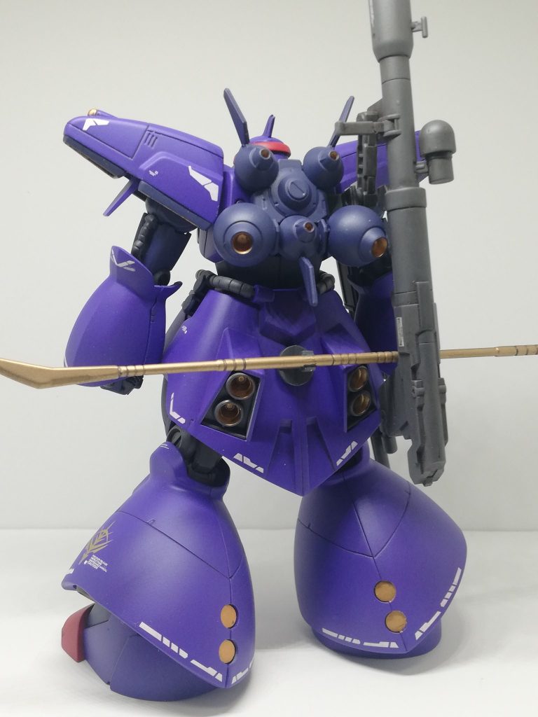 腰装備がここんとこ好きすぎるので今回も。トライブレードを減らさずに装備を懸架できるよう加工しました。