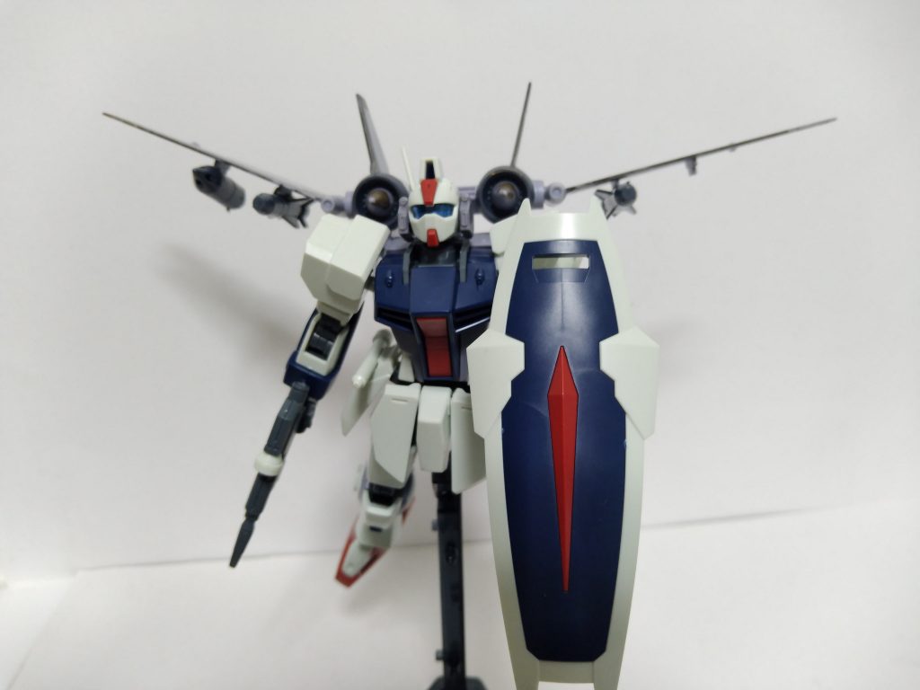 ジェットストライカーパックを頂きましたかの有名な!YK さんです!ドンドンパフパフ!!ちなみにですが交換条件でジョイントパーツとバーニアが8つほど犠牲になりました!【泣】ミサイルが一つないですが私は気にしません