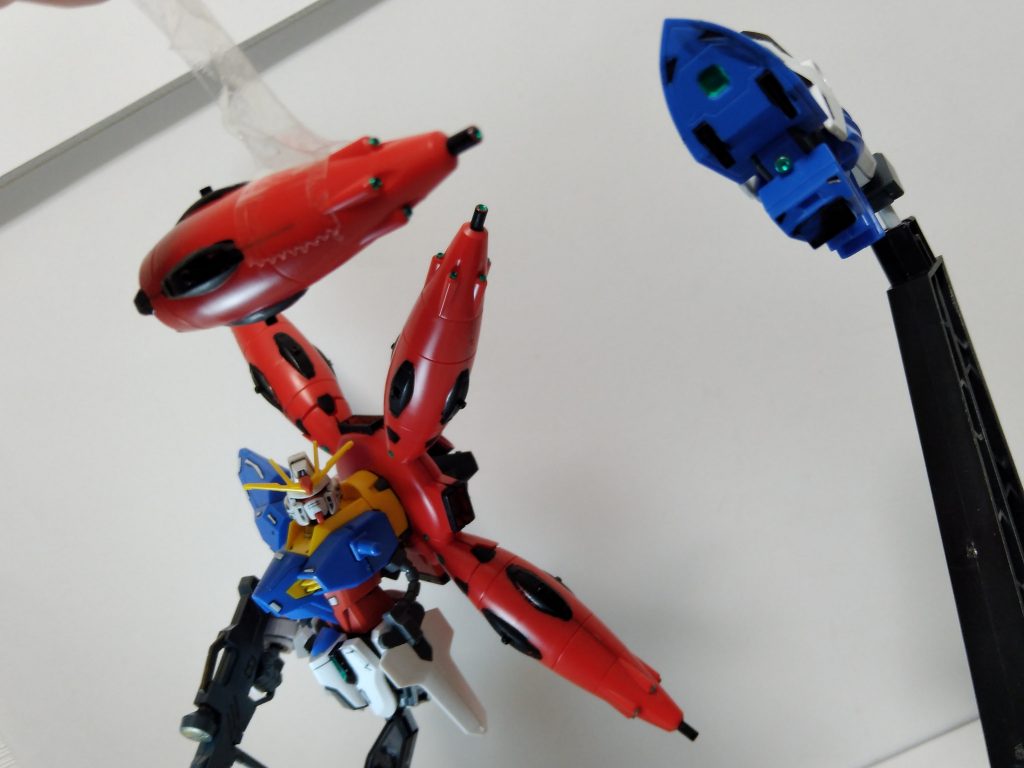 脚部ドラグーン緑のところからビーム出るぞ！