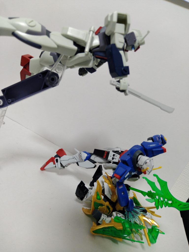 【あれ、あの刀ダガーLのじゃない…】