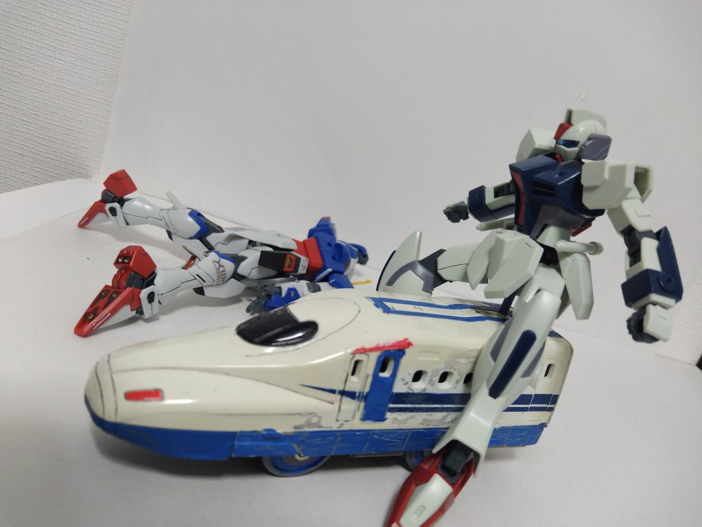 つ、続いてサムネイルでご存じの通り新幹線にのせてみた！【デスティニー弱】