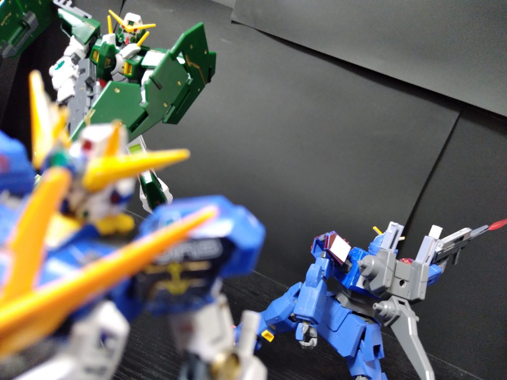 ウーアオー【この先だ】デュナメス【はい!】ストカスラストシューティングだぁ~ウェイ~!デュナメス【いくぞ!ストカス!】ストカス【はぃ…】