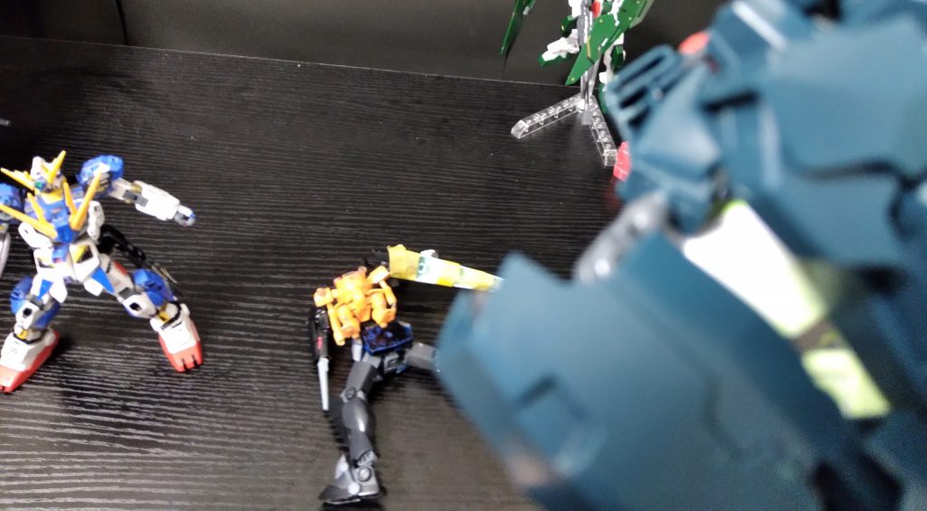 ???【なんとしても…破壊する…】続く?ということでどうでしたか?新機体といってもまあガンスタに出すほどのない機体をこれからも出していきます【たまにガンスタに出す予定の機体を先に出す例外もあり】まあ脇役でしたね!次回は面白いんで是非どうぞ!ご観覧いただきありがとうございました