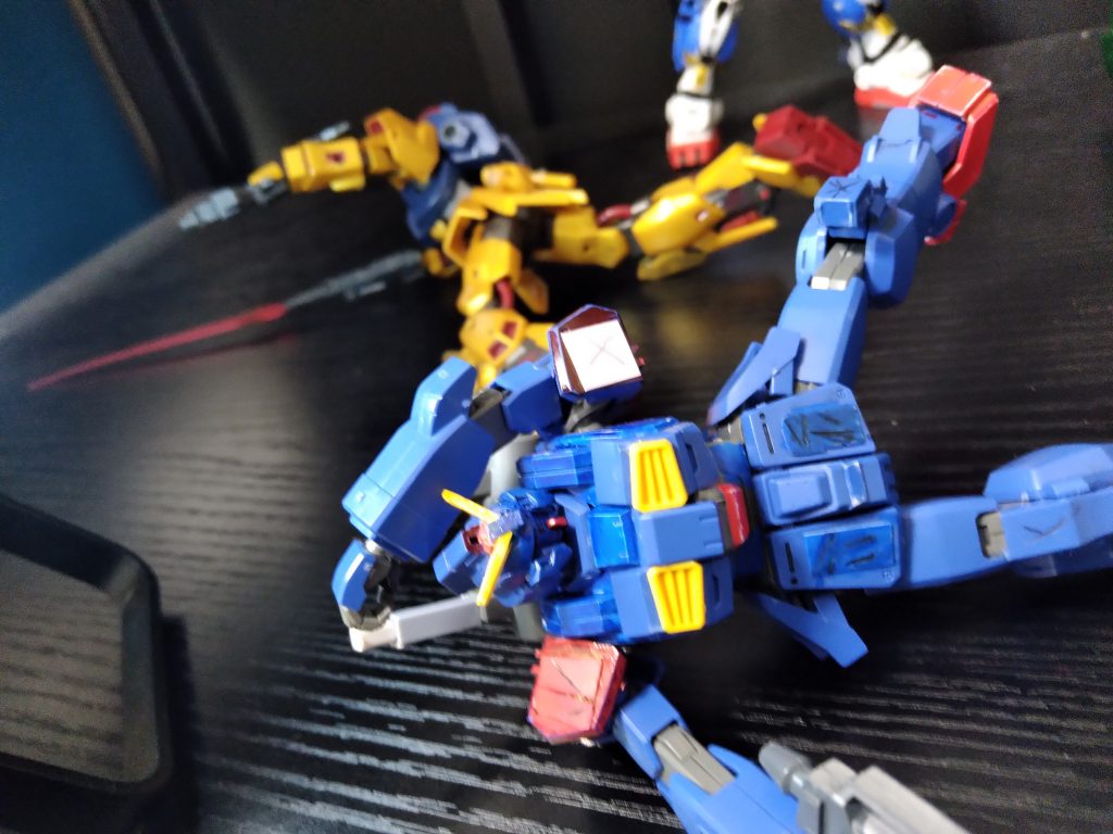 ストカス【危ない!】ウーアオー【あの距離で避けた?】ウーアオーあいつはやれる!ストカス【デュナメス仇だぁ!】