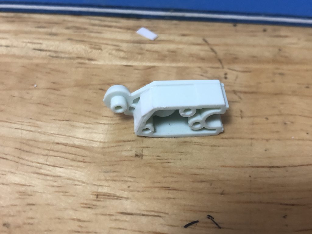 プラバンでふさぎました。