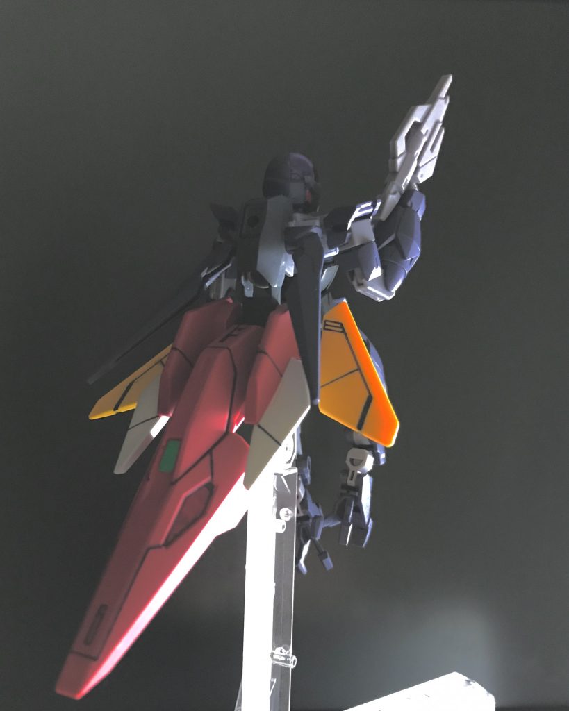 アルスコアガンダム（コアディフェンサー装備）コアガンダムⅡのコアディフェンサーをアルスコアガンダムに装備。このアルスコアガンダムは、（１）エルドラ戦が長期化したIFの世界線での機体（２）アルスの因子を引き継いだELダイバーが偶然生み出した、またはヒロトのバックアップを受けて完成した機体の2通りの設定で製作しています。