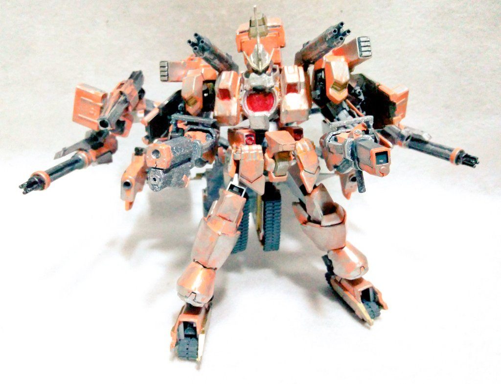 前から見たらこんな感じ！撃ちまくれェ！！武器数の差で暴れまくれ！それでは制作過程いきまーす