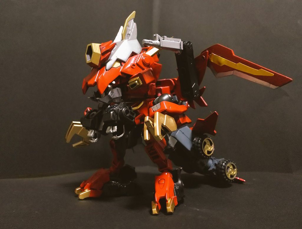 そして最後にレックスモード！ダイナゼットガンダムからパーツ組み換えでドラゴン型のレックスモードに変形！レックス用頭部は仕込めなかったので、ダイナゼットと共通ですが 、雰囲気はかなり出せたと思います。