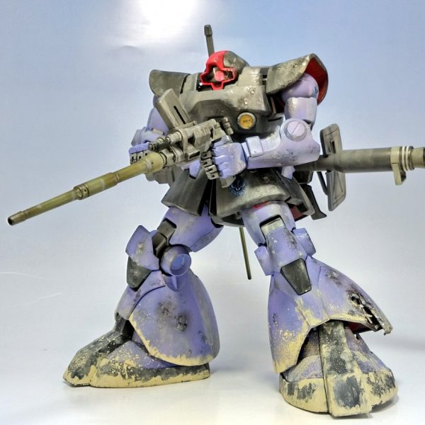 ドム　リィ・スワガー曹長機