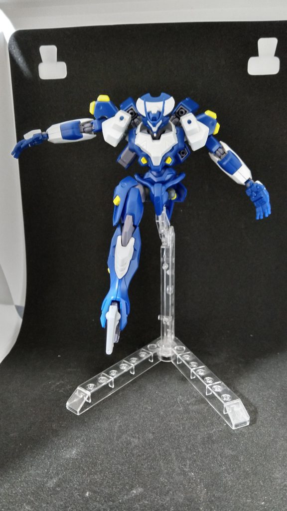 肩の改造で少しだけ腕を上げられるようになりました。