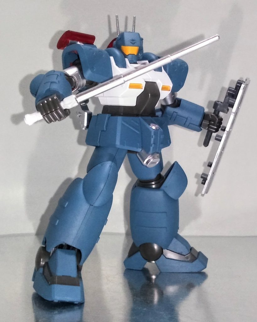 初めて見たときの「デザイナーが同じだから似ているなぁ〜」という童心を具現化しました