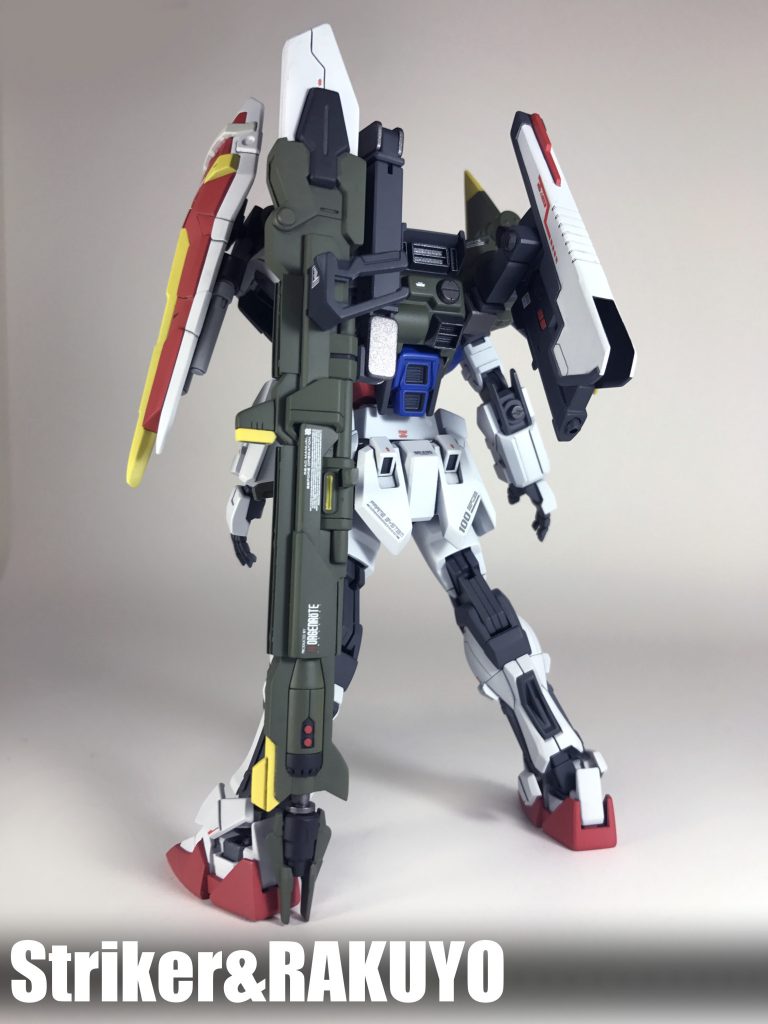 ・ストライカーパックストライカー本体は追加バーニアをフルスクラッチし、アーム部分は「HGBCシリーズ」のアームを組み合わせて使用しています。アグニは銃身上部にマグナポート風のディテールを追加し、銃身部分をパテ等で改修しました。コンボウェポンポットは上部にダズラー風のディテールを追加し、ガンランチャーの弾頭部分を別パーツとしています。ユニバーサルマウントポットはコンボウェポンポットと対になるように作成しました。