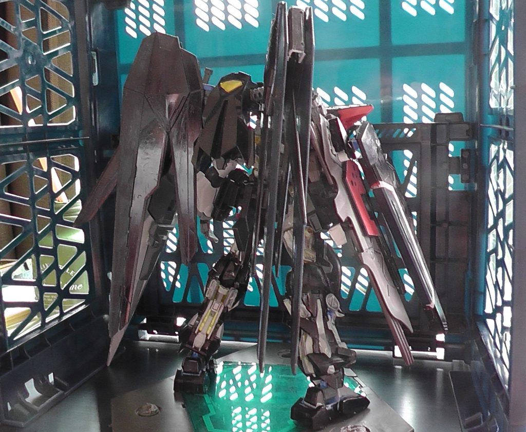 ガンダムアストレイアイオライト–3枚目/制作者：ラノス