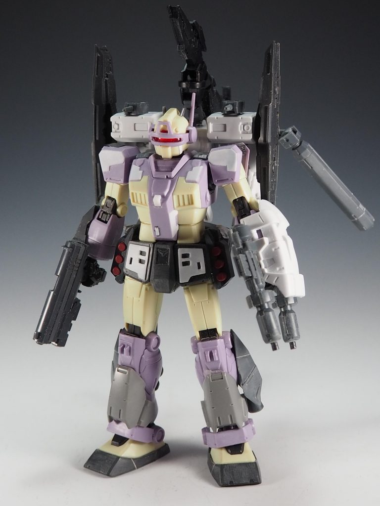 プラ板を少し貼り付けた以外はほとんどキットのままです。