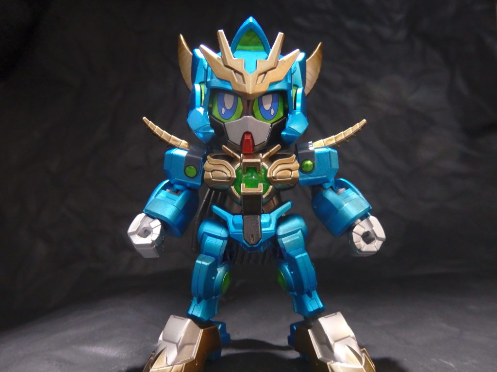 ヴァルキランダーの武装は下記の通りです。■GNガンソード■GNガンシールド■GNフレアーデバイス／GNランチャーデバイス■GNメガフレアーデバイス■スワンウイングモルジアーナの翼は白鳥の翼だったんですねぇ。