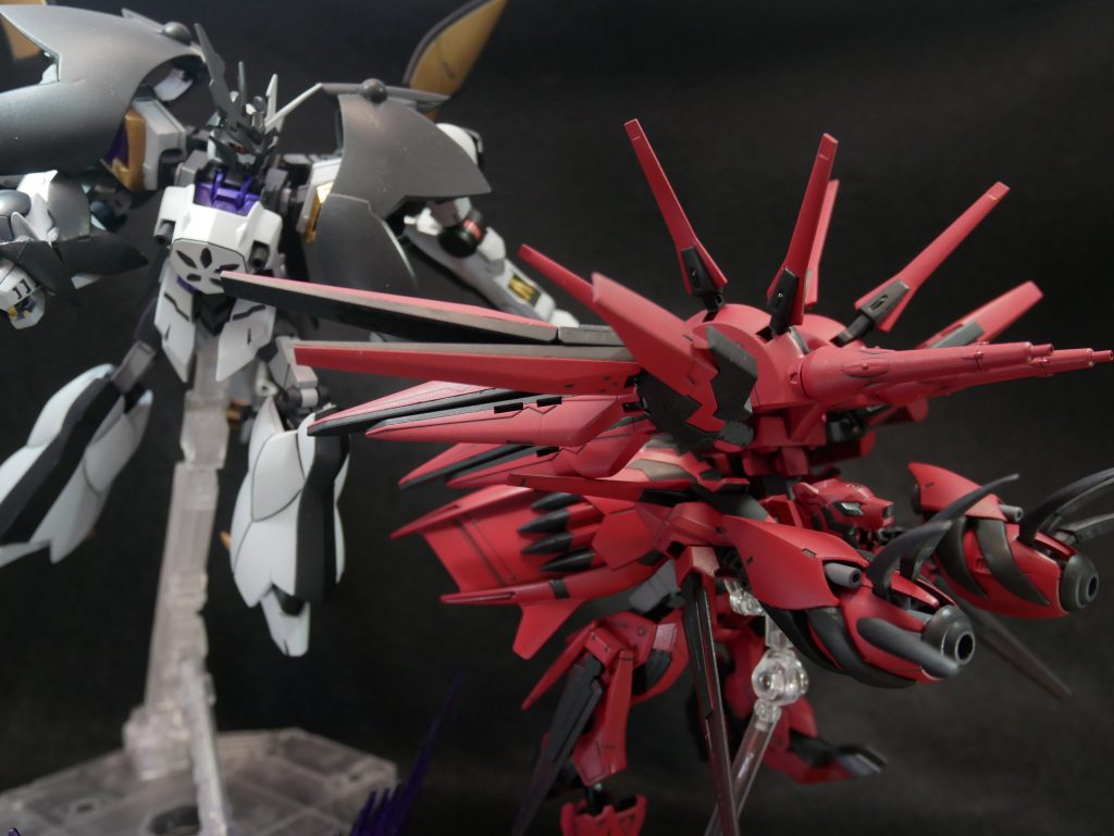 「・・・コアチェンジ。怠惰(レイジネス)　トゥ　背信(ベトレイアル)・・・！」