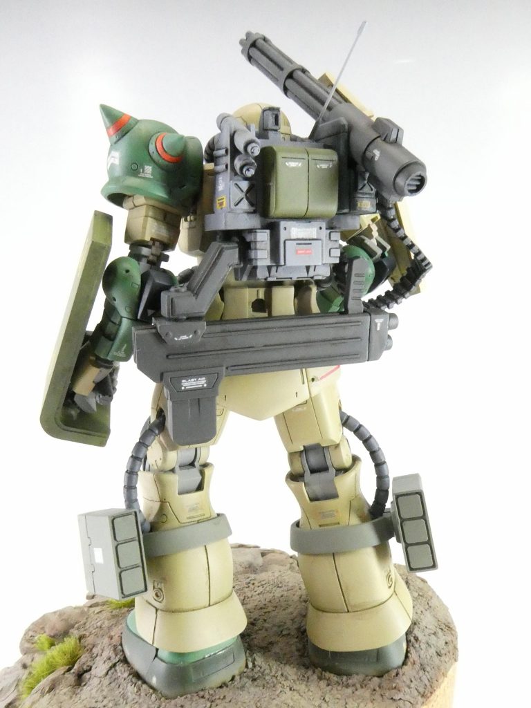 背面はこんな感じです。一部にモールドを追加した以外はキットに手を加えていません。