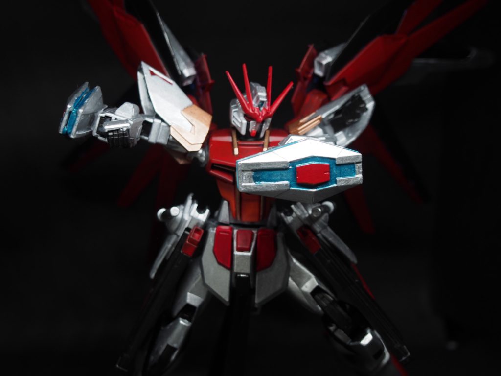 ビームシールドネプテイトのアーマーを利用してビームシールドとしているビームも発射可能