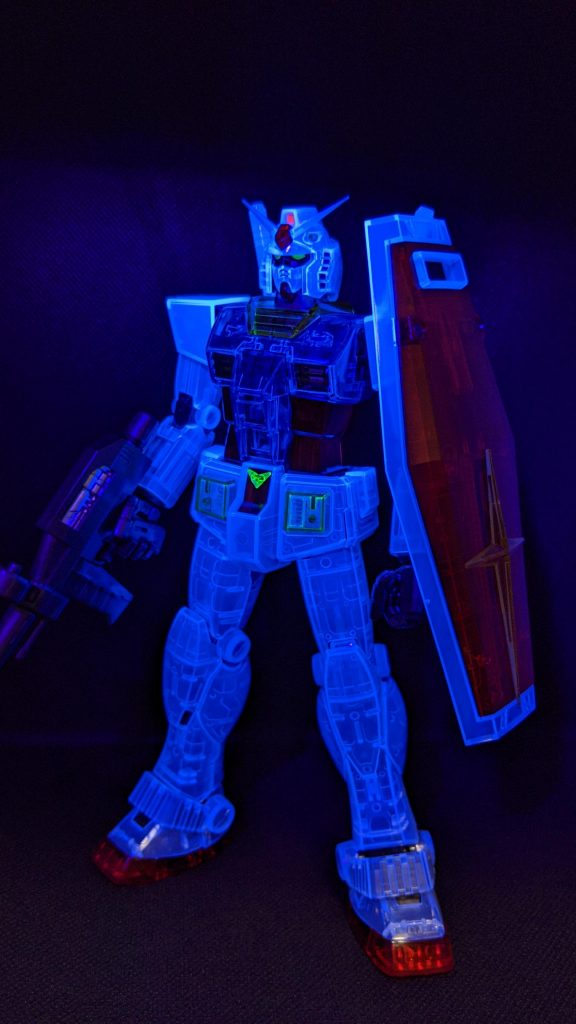 青色部分のモールドに施したスミ入れがきれいにできて満足してます。赤色部分が残念です😂