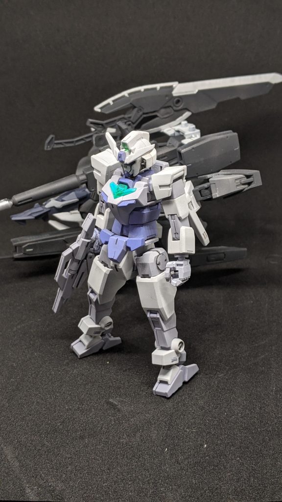 コアガンダムはG3カラーです。ヒロトがマーズアーマーとヴィーナスアーマーを作る前の試作機なんて設定ですね。