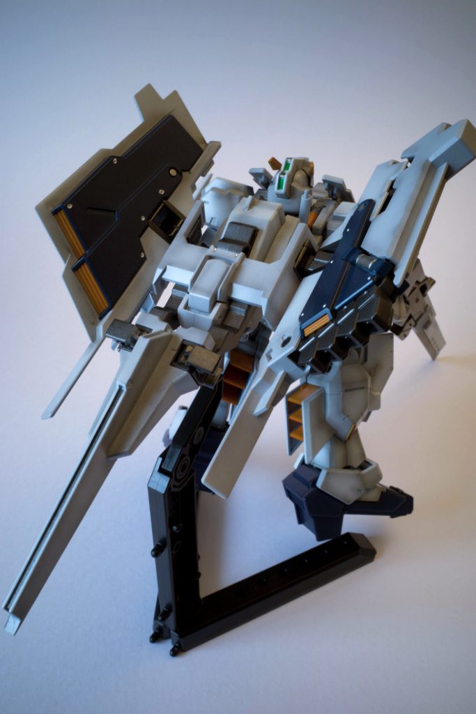 フルドドは昨年11月に届いたものを積んでいました。パーツが少ないので一瞬で組めます。