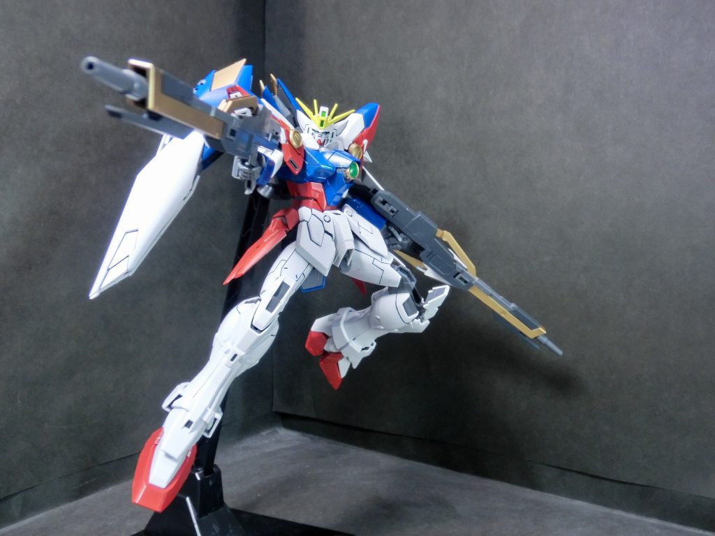 バスターライフルのグリップ分を差し込み式に改造することで保持力を上げている