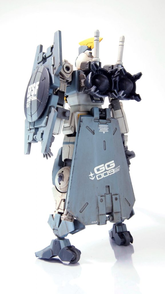 バックショット。わかりやすく高機動っぽく見せるために大型のバーニアを配置。30MM「ポルタノヴァ水中仕様」のパーツです。大型のリアアーマーでケレン味と剣闘士感を強調。