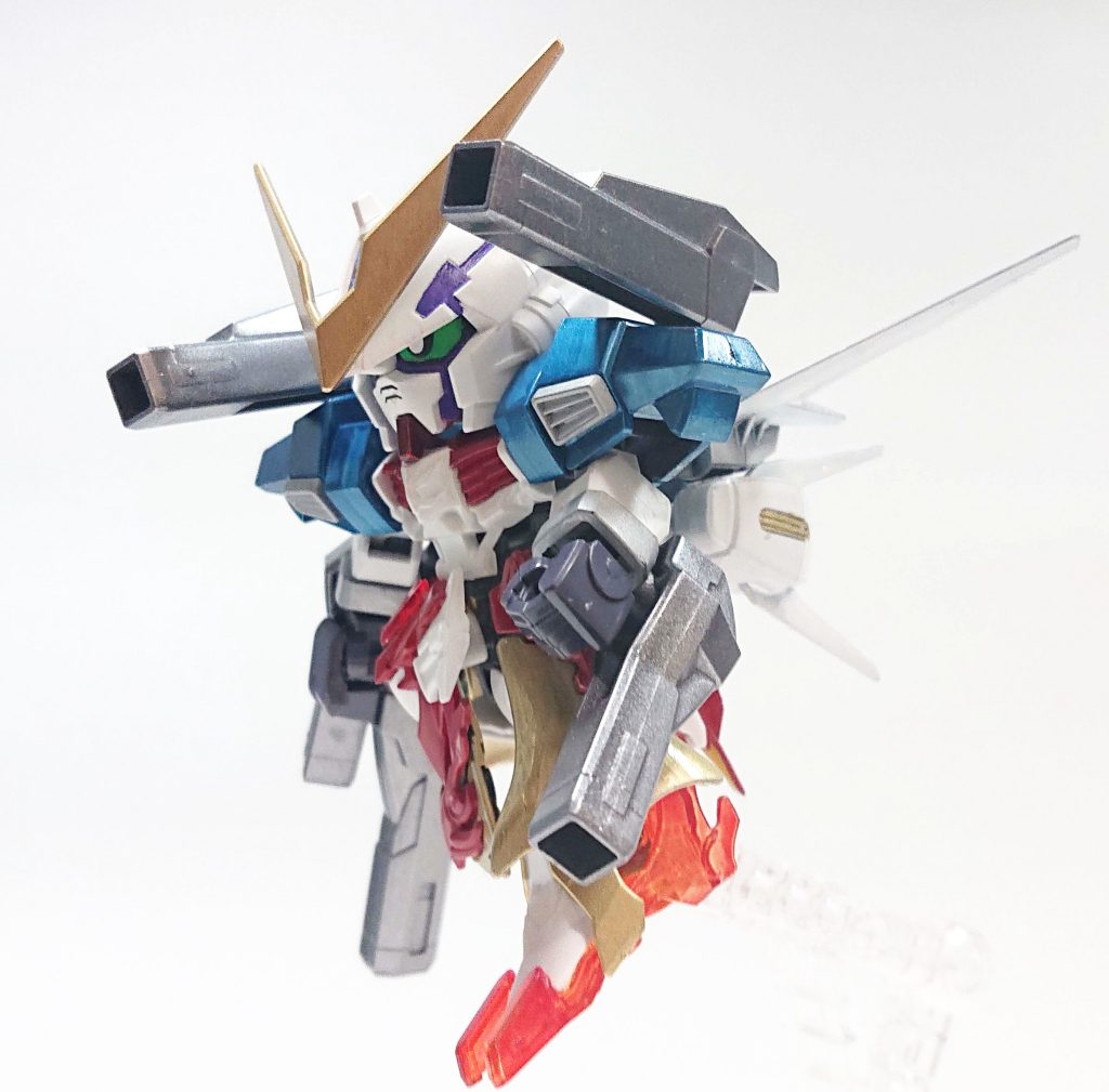 使用キットEXスタンダード・ガンダムアストレイレッドフレームBB戦士・ガンダムAGE3三国創傑伝・馬超ガンダムバルバトスEXスタンダード・ストライクガンダム目のシールは馬超のシールを切り抜いて使用しました。ごってりしていて可動が悪そうに見えますが、イメージ以上に動きます。シグマシスライフルはさすがに無理な姿勢で持たせています。
