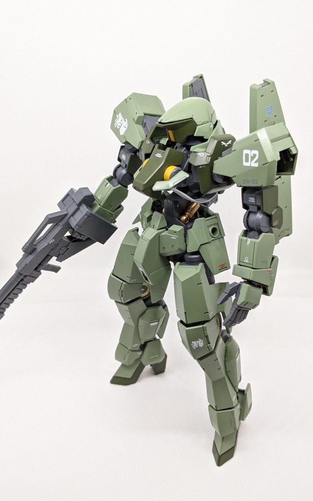 フレームに一部ゴールド、シルバー等を塗装してアクセントをつけてみたけどあまり目立たなくなりました🙄