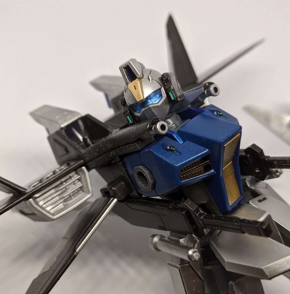 I.W.S.P.取り付けの注意点加工後の画像になりますが、そのまま付けようとすると、頭部のトーデスシュレッケンが邪魔になり付けるのがかなりキツいです、ヤスリなどで削れば頭部も可動されられるくらいには改善出来ますので、腕に自信がある方はお試しください。(ただし、当然ですが加工は自己責任でお願いします。