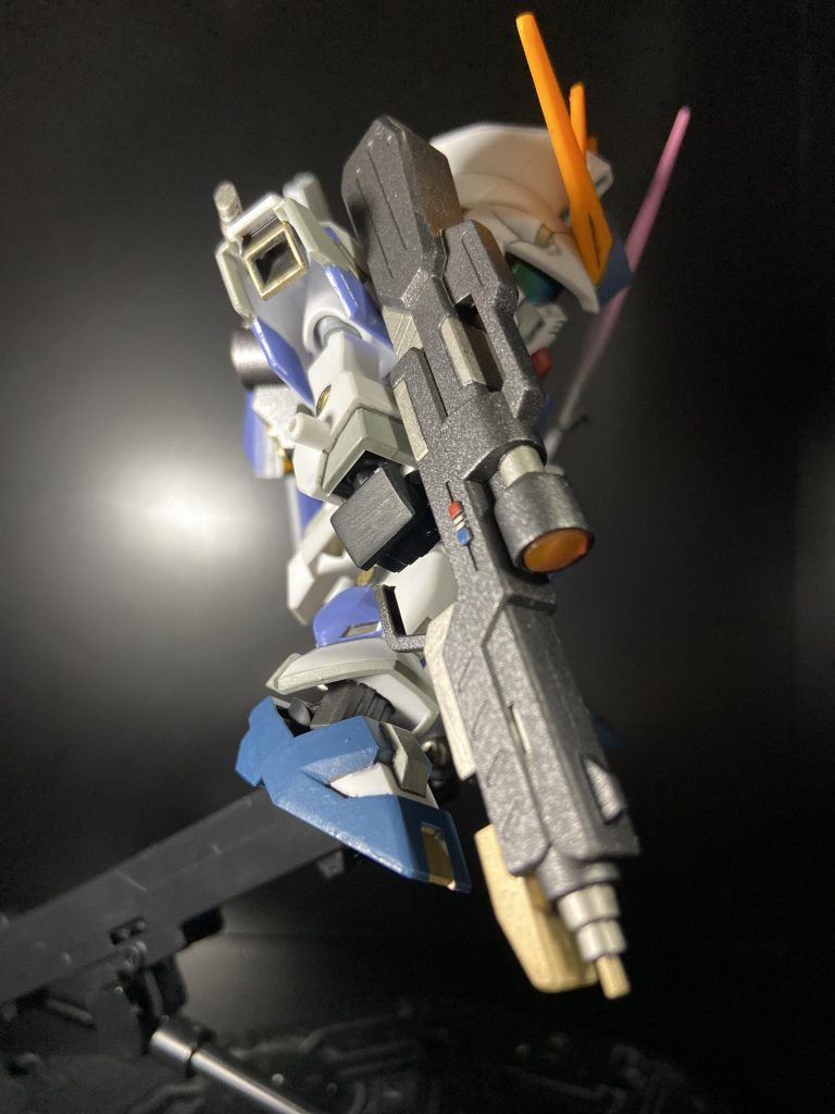 ハイメガビームライフルは名乗ってるだけで、プロヴィデンスのユーキディウムまんまです。持ち手つけてHアイズつけただけです、すみません。笑