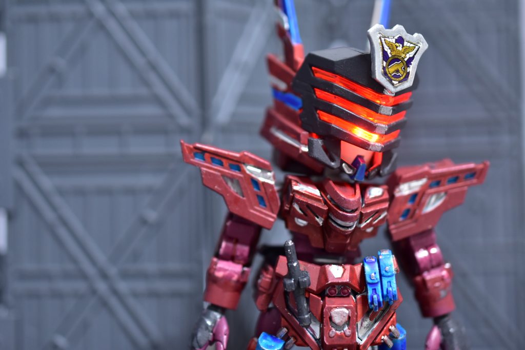 各場所に3mmの穴を空けて拡張性を高めているので30mmの装備も取り付け可能です今後そういう換装も視野に入れています。