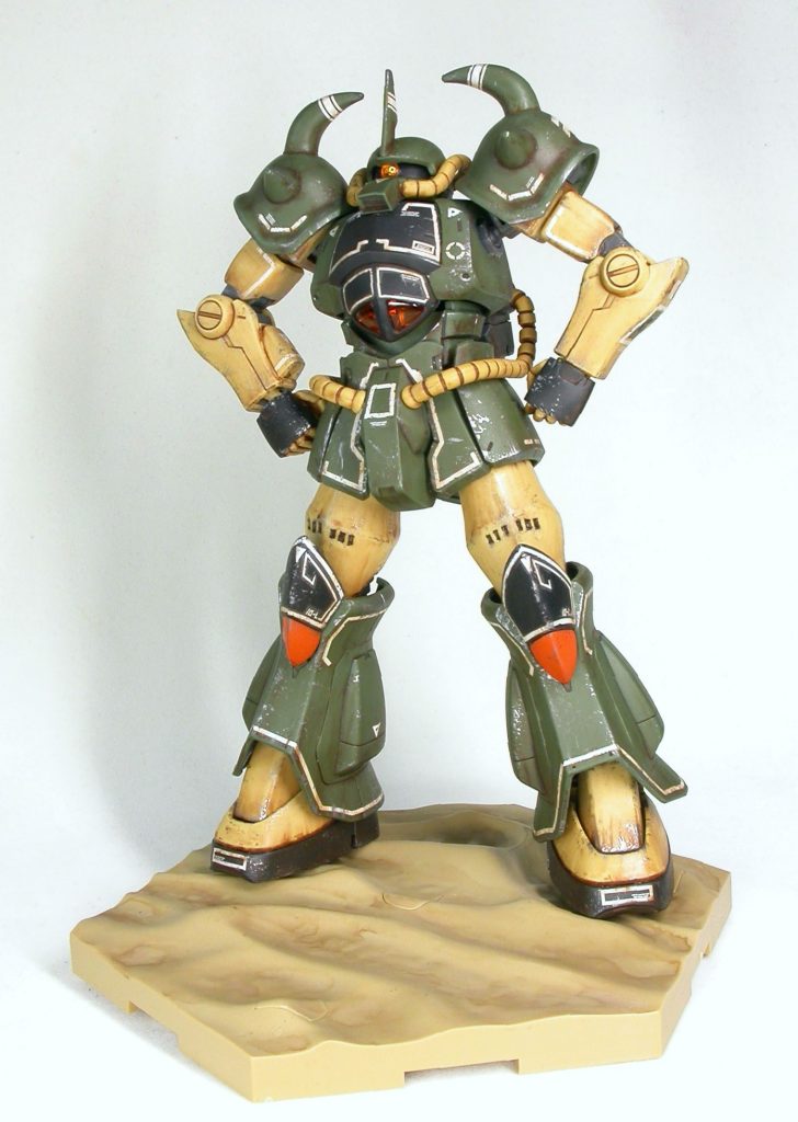 パッケージの仁王立ち。ドダイYSは売り切れてて買えなかったので欲しいな。キットの水転写デカールにドダイに描かれてた2011のマーキングも入ってるので嬉しい。