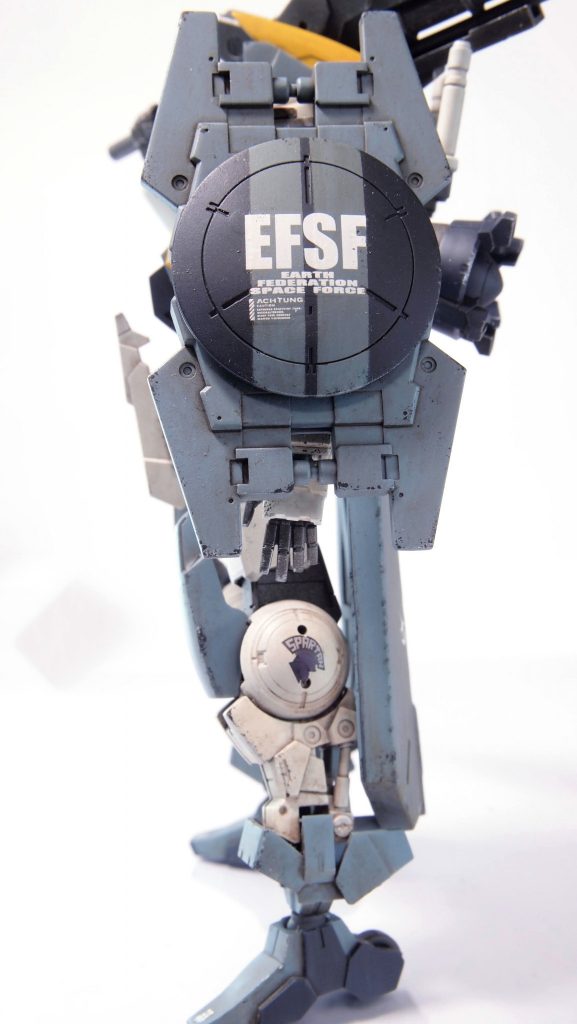 サイドショット。盾は付属のものを使おうとも思いましたが、せっかくなので30MMから。マーキングでそれっぽく見えるでしょという甘い考えw