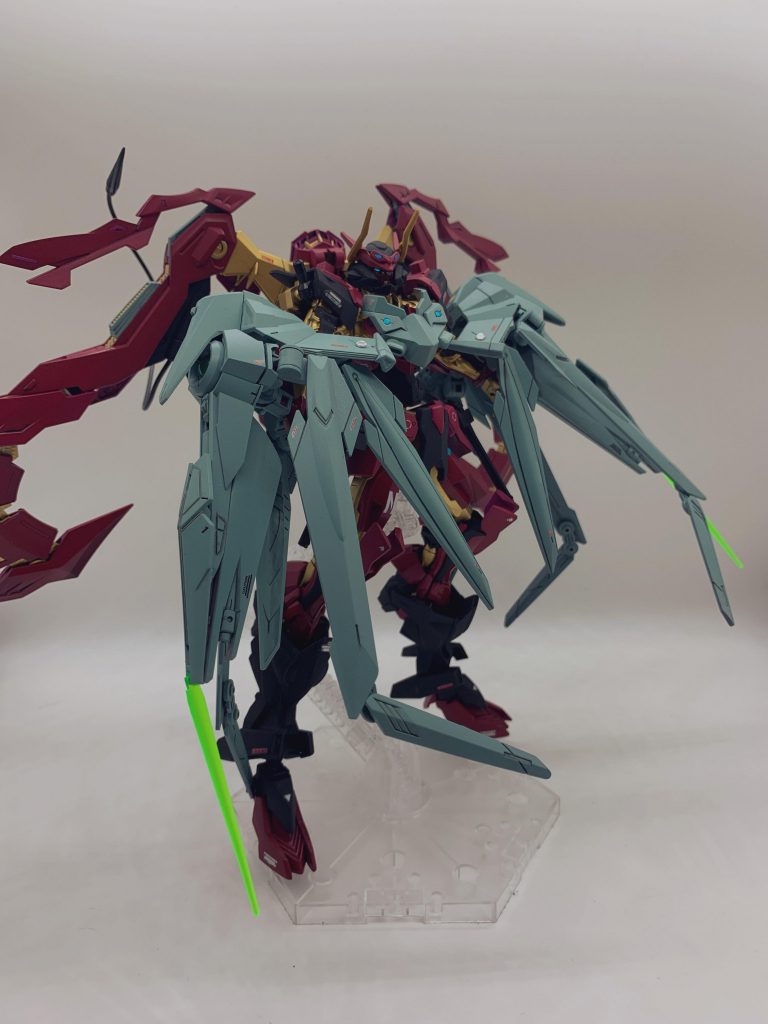 メインの写真と同じこれが『本来』のロードアストレイアオギ攻撃特化の『イマージュモード』この形態では自立が不可能なのでスタンドが必要になります