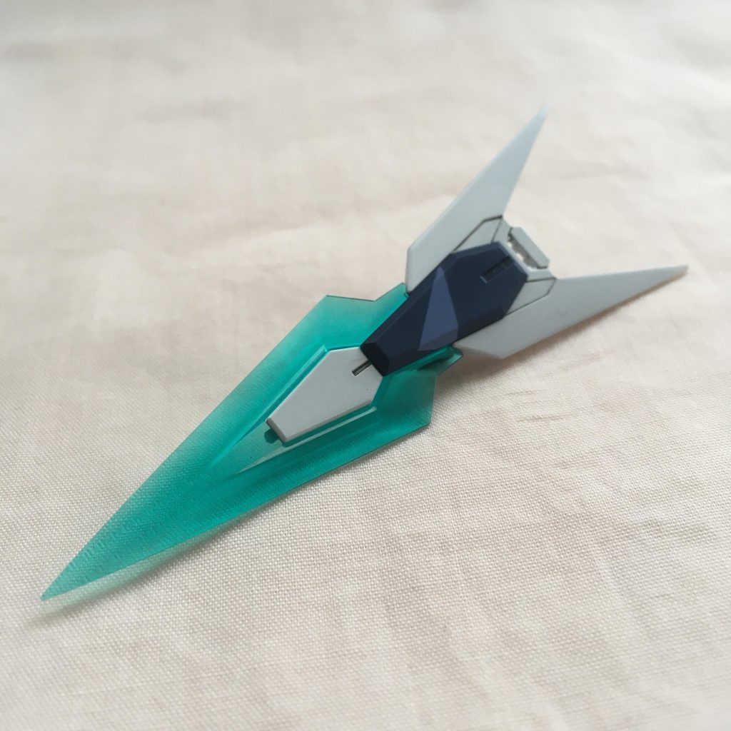 シールドの先端も痛いくらいシャープ化しました。