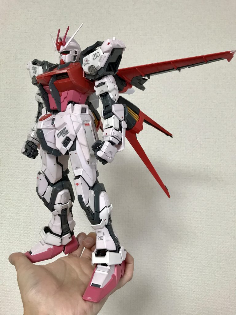 手のひらに乗らないこともありません(笑)