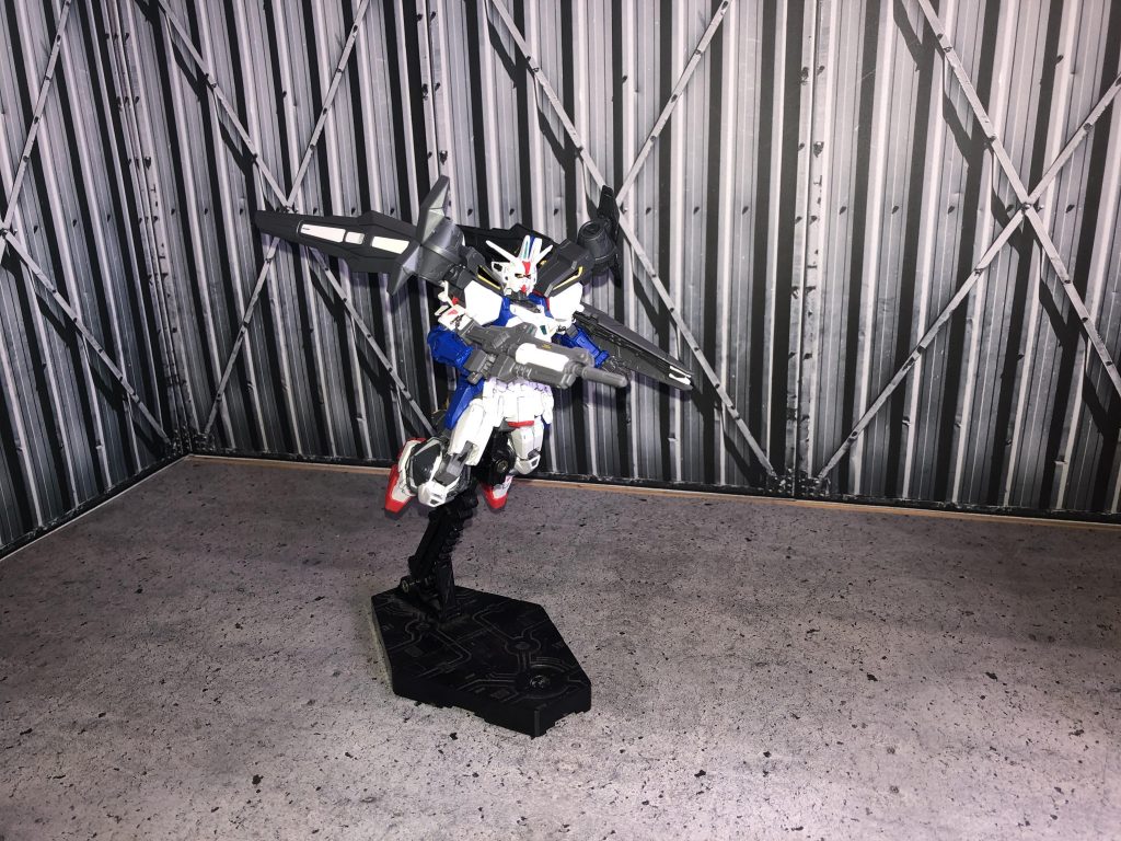 アサルトパック！両肩のブースターがイケてる！