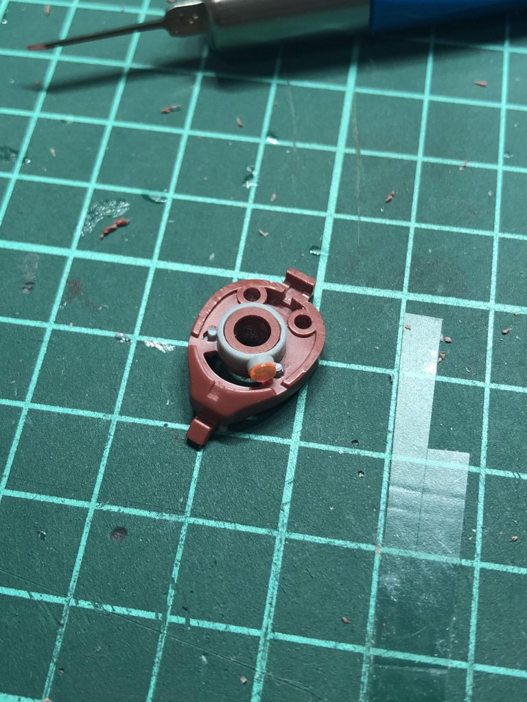 モノアイはプラパイプを加工、稼働出来ます。