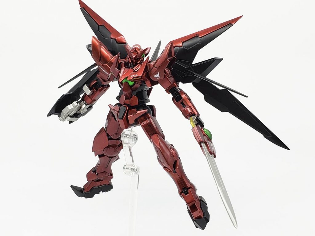 基本武装はアメイジングライフルとGNブレイドになります。