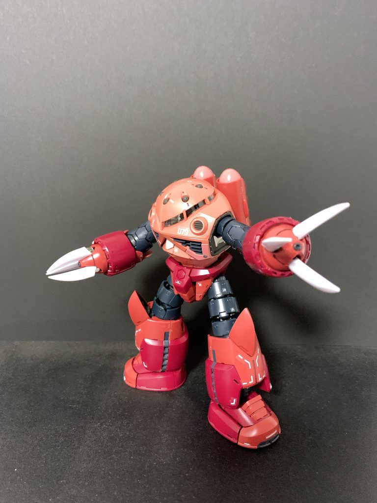 それとデカール。デカール貼りが苦手なのですが、今回は出来るだけ頑張ってみましたが、貼り方が緩いのはご愛嬌です。