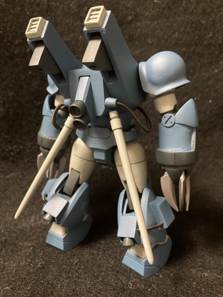 宇宙用のズゴックって感じで奇抜なデザイン…没理由が機体が重すぎて予定していた機動力を得られなかったとか、割と残念な子(´・ω・`)らしいです